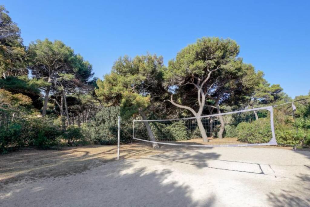 Appartement En Residence Privee, Face A La Mer Avec Acces Direct Plage Hyeres Luaran gambar
